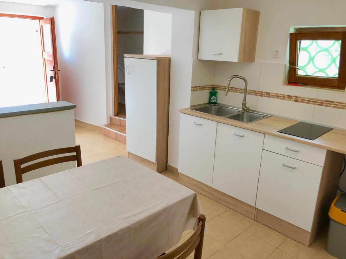 Apartments Jelena Peroj Eksteriør billede